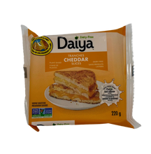 Load image into Gallery viewer, Daiya Vegan Cheddar Slices (220g)